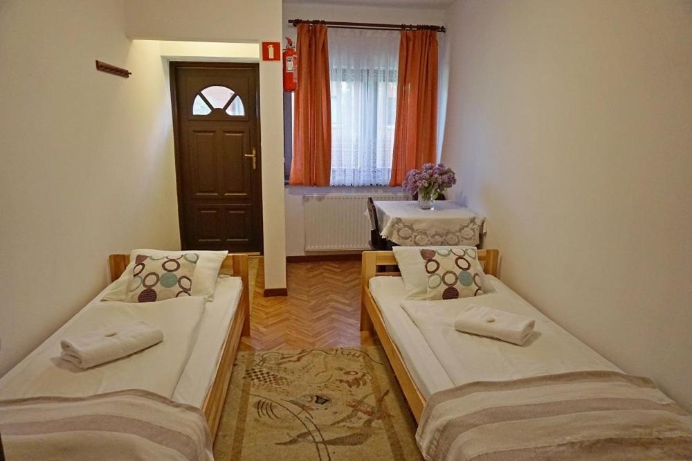 Osrodek Wczasowy Gron Placowka Bagian luar foto