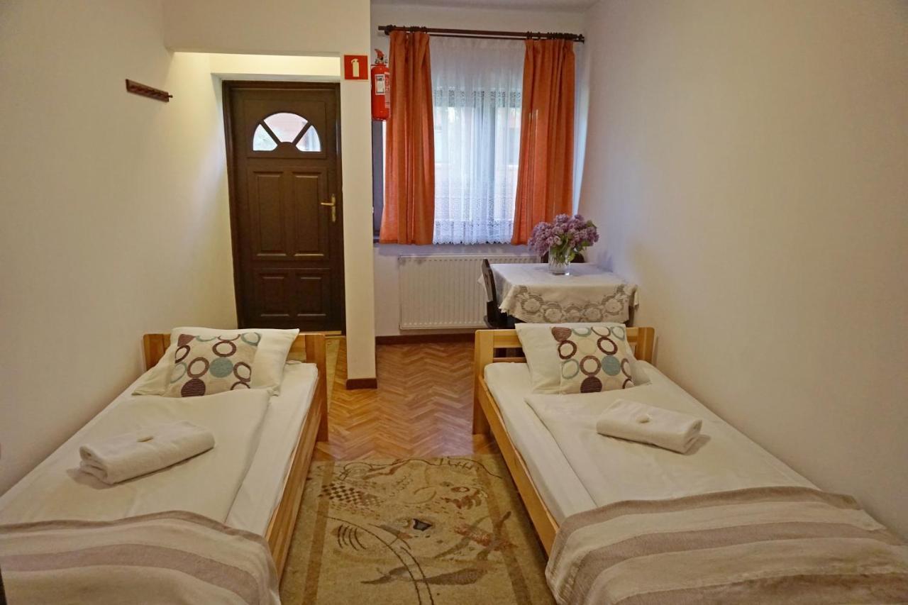 Osrodek Wczasowy Gron Placowka Bagian luar foto