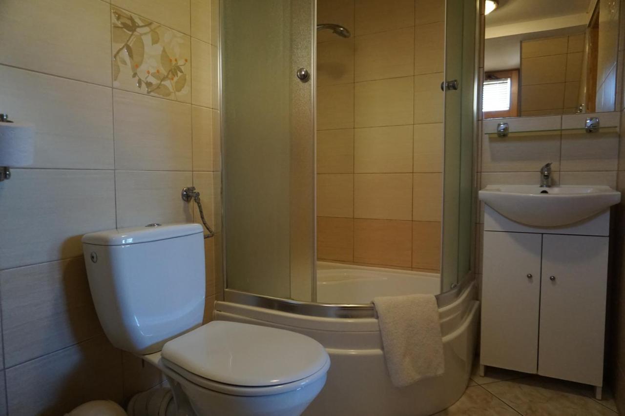 Osrodek Wczasowy Gron Placowka Bagian luar foto
